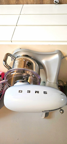 Smeg smf02pbuk 800w - 4.8l,