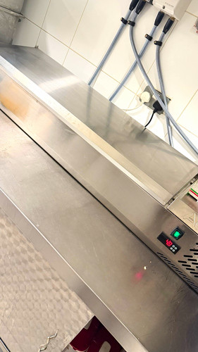 Commercial floor model - floor,